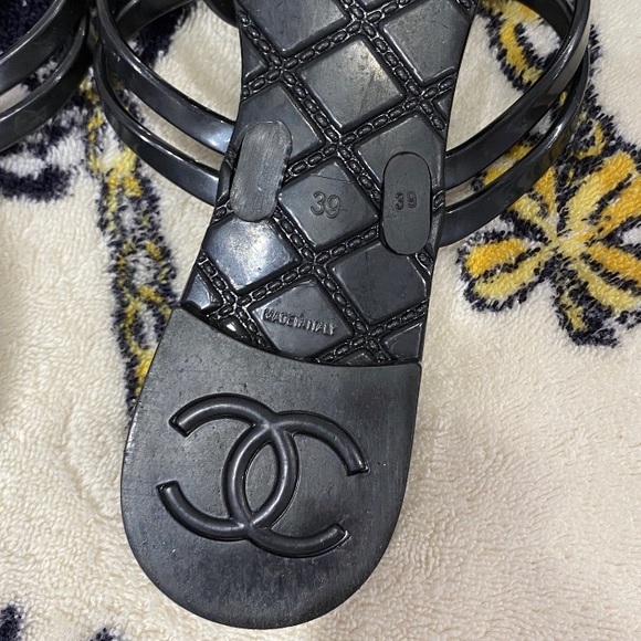 Authentic Chanel black jelly camellia sandals 39 - Picture 5 of 6
